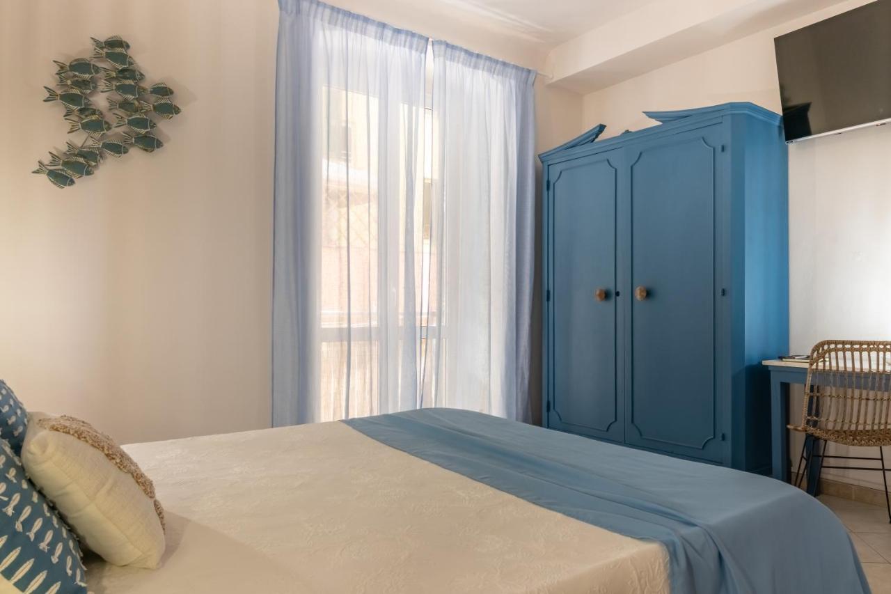 Down Town Blue Apartment La Spezia Esterno foto